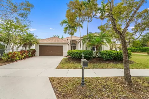 1332 Chenille Cir, Weston, FL 33327
