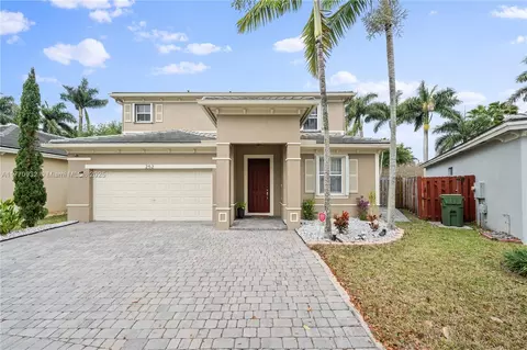 252 NE 33rd Ter, Homestead, FL 33033