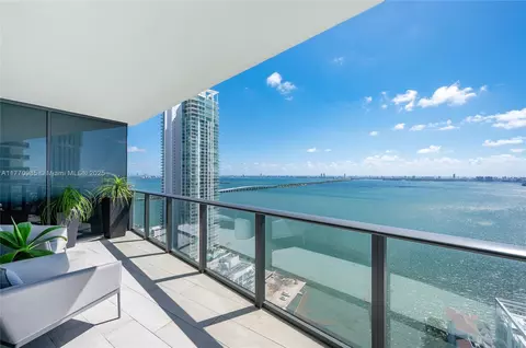 460 NE 28th St #3208, Miami, FL 33137