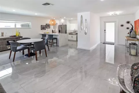Other - 1990 NE 35th St, Lighthouse Point, FL 33064 photo 1 of 7