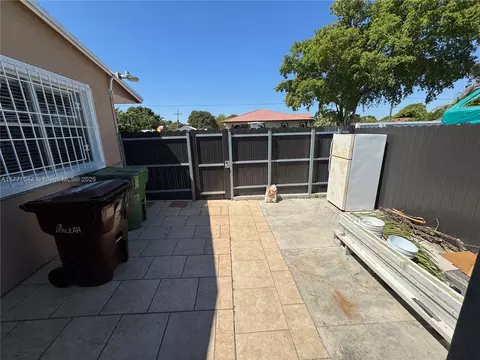 5665 E 7th Ave, Hialeah, FL 33013 photo 4