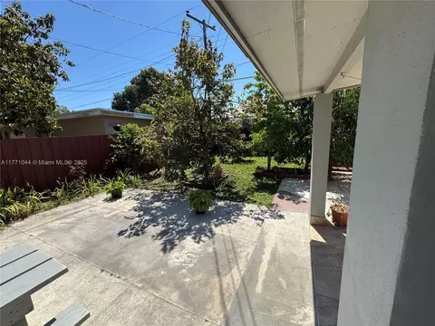 5665 E 7th Ave, Hialeah, FL 33013 photo 11
