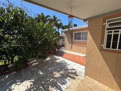 5665 E 7th Ave, Hialeah, FL 33013 photo 10