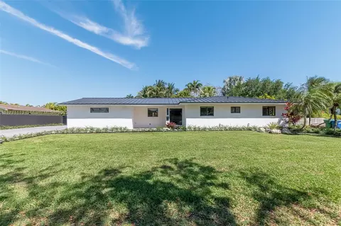 9781 SW 121st St, Miami, FL 33176
