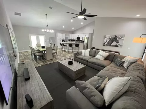 36 Lake Wood Cir, Ocala, FL 34482