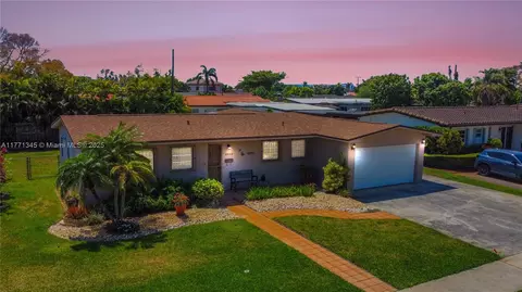 8930 SW 19th St, Miami, FL 33165