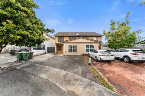 3865 W 10th Dr, Hialeah, FL 33012 photo 1