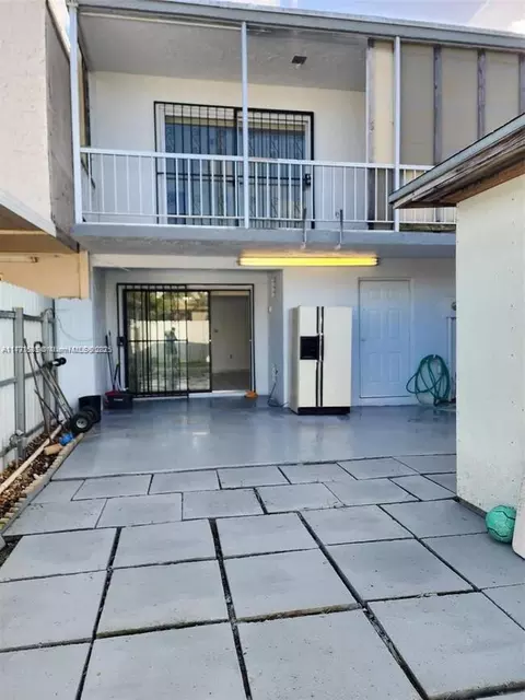 Other - 857 W 79th Pl, Hialeah, FL 33014 photo 2 of 7