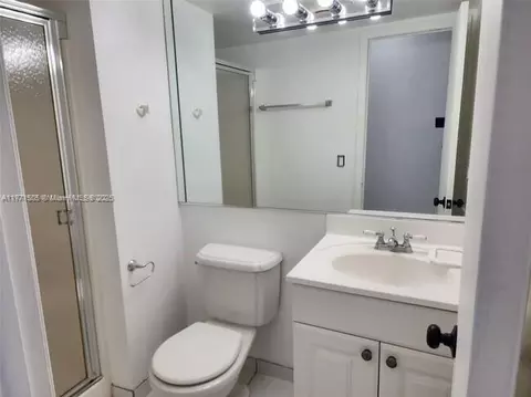 Bath - 857 W 79th Pl, Hialeah, FL 33014 photo 1 of 3