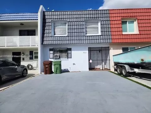 Other - 857 W 79th Pl, Hialeah, FL 33014 photo 1 of 7