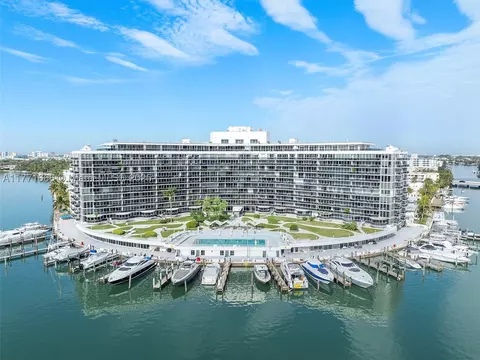 900 Bay Dr #526, Miami Beach, FL 33141