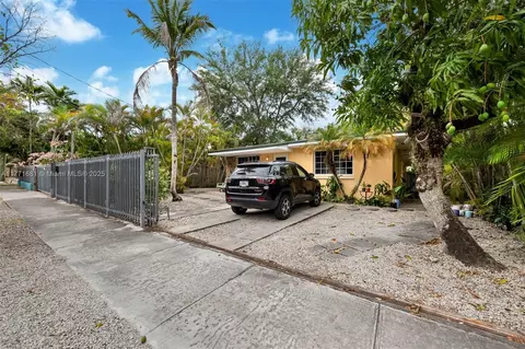 2960 Whitehead St, Coconut Grove, FL 33133