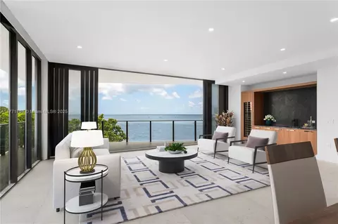 3581 E Glencoe St #302, Miami, FL 33133