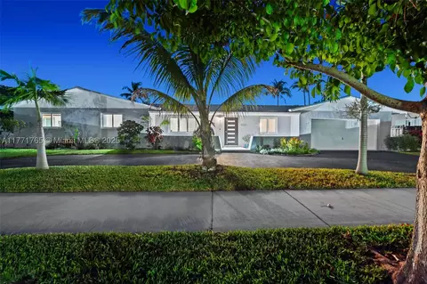 8620 SW 86th Ave, Miami, FL 33143