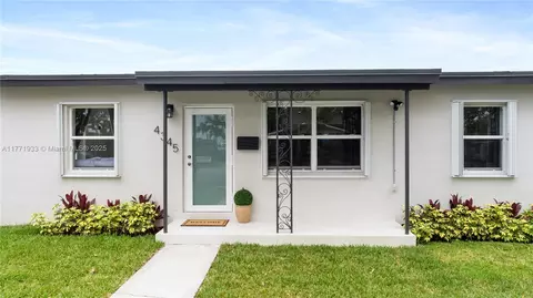 4345 SW 112th Ave, Miami, FL 33165