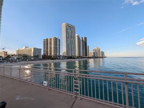 201 178th Dr #422, Sunny Isles Beach, FL 33160