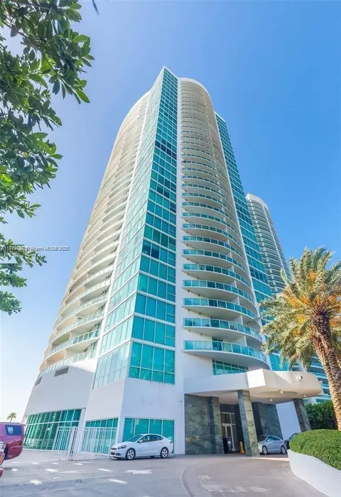 2101 Brickell Ave #1803, Miami, FL 33129