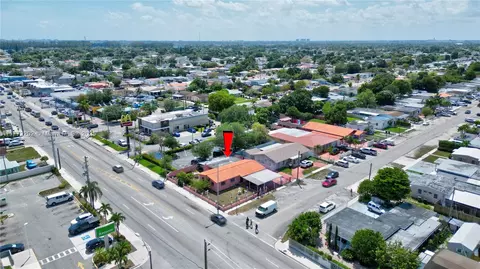 View/Area - 390 E 44th St, Hialeah, FL 33013 photo 4 of 6