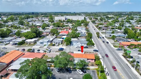 View/Area - 390 E 44th St, Hialeah, FL 33013 photo 2 of 6