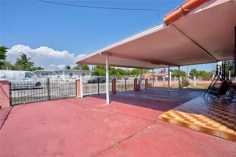 Exterior - 390 E 44th St, Hialeah, FL 33013 photo 6 of 9