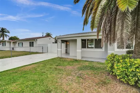 7465 SW 31st St, Miami, FL 33155