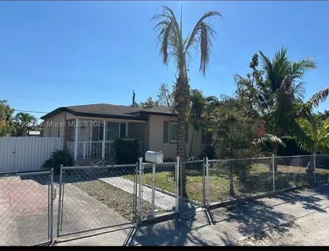 9045 NW 35th Ct, Miami, FL 33147