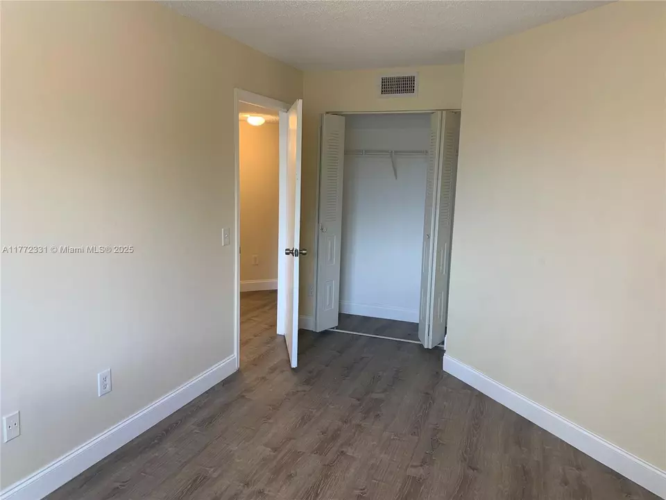 Bedroom - 470 S Park Rd #7-307, Hollywood, FL 33021 photo 2 of 3