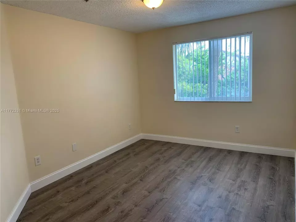 Bedroom - 470 S Park Rd #7-307, Hollywood, FL 33021 photo 1 of 3
