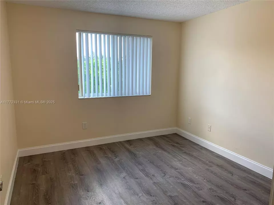 Bedroom - 470 S Park Rd #7-307, Hollywood, FL 33021 photo 3 of 3