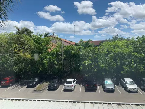 Exterior - 470 S Park Rd #7-307, Hollywood, FL 33021 photo 1 of 1