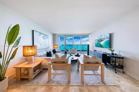 1331 Brickell Bay Dr #3305, Miami, FL 33131
