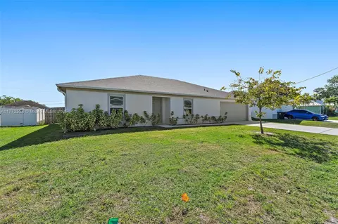 421 NW Biltmore St, Port Saint Lucie, FL 34983