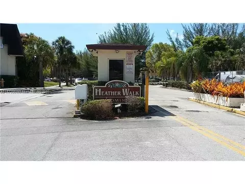 9101 SW 137th Ter #29-4, Miami, FL 33176