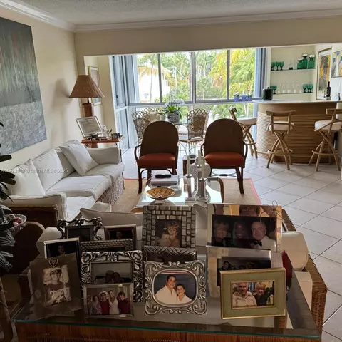 550 Ocean Dr #3C, Key Biscayne, FL 33149