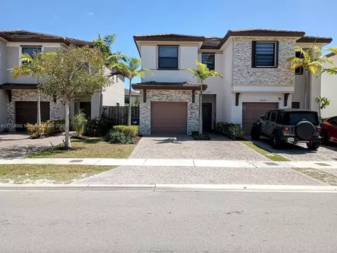 25033 SW 107th Ct, Homestead, FL 33032