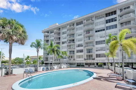 16740 NE 9th Ave #302, North Miami Beach, FL 33162