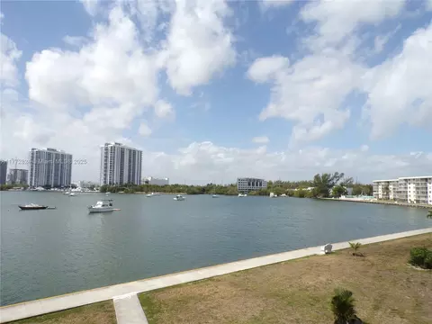 2920 Point East Dr #N307, Aventura, FL 33160