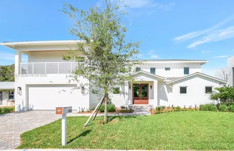 1415 N Lakeside Dr, Lake Worth, FL 33460