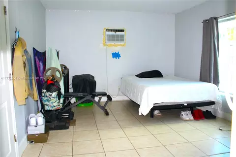Bedroom - 685 SE 9th Ave, Hialeah, FL 33010 photo 3 of 3