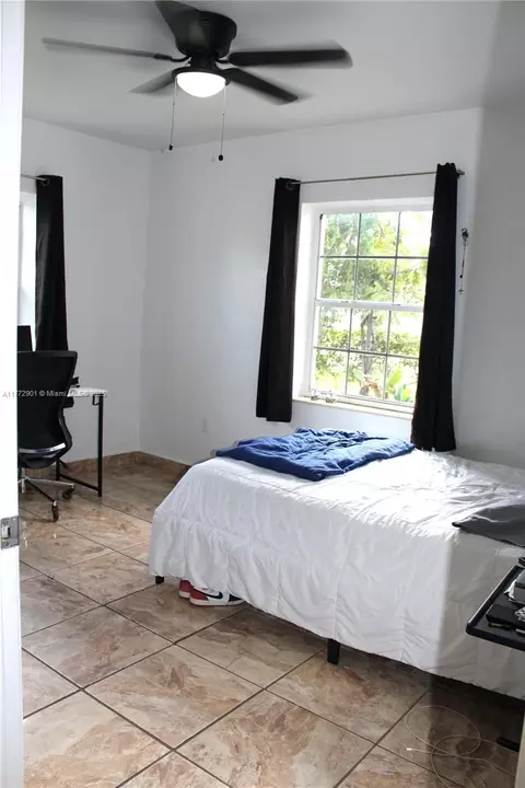 Bedroom - 685 SE 9th Ave, Hialeah, FL 33010 photo 1 of 3