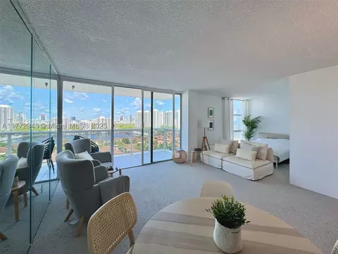 3625 N Country Club Dr #1901, Aventura, FL 33180