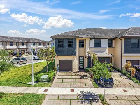 15853 NW 91st Ct #15853, Miami Lakes, FL 33018