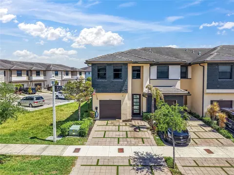15853 NW 91st Ct #15853, Miami Lakes, FL 33018