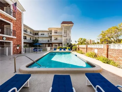 2340 NE 9th St #210, Fort Lauderdale, FL 33304