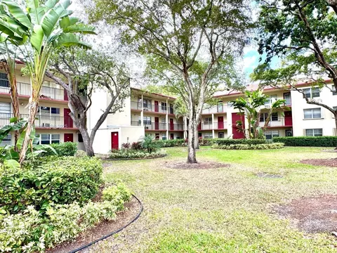 200 SW 132nd Way #209L, Pembroke Pines, FL 33027