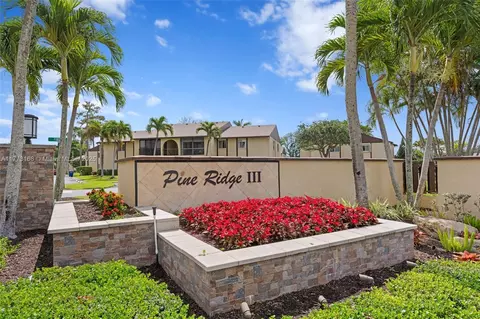 337 Pine Ridge Cir #C-1, Greenacres, FL 33463