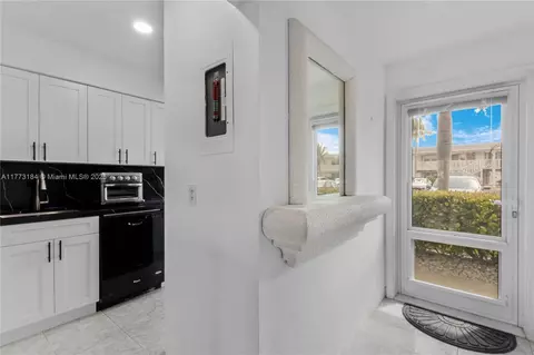 750 Pine Dr #3, Pompano Beach, FL 33060 photo 8