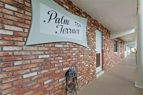750 Pine Dr #3, Pompano Beach, FL 33060 photo 3