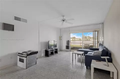 750 Pine Dr #3, Pompano Beach, FL 33060 photo 4