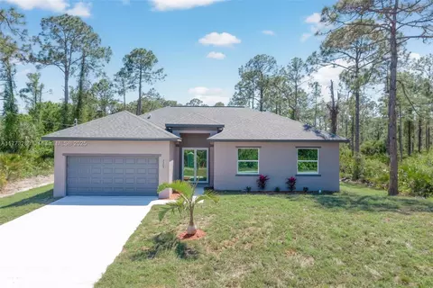 3305 71st St W, Lehigh Acres, FL 33971